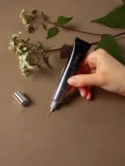 YA-MAN Medi Lift Eye Serum премиальная восстанавливающая и омолаживающая сыворотка из Японии