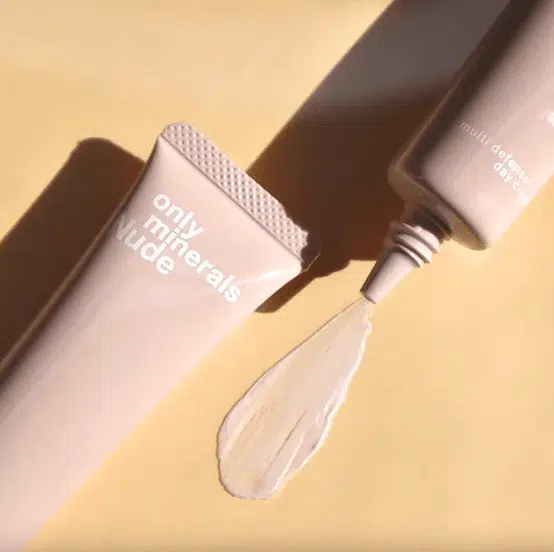 ТЕК MINERALS Nude Multi Defense Күндізгі кремі SPF11/PA+ 30 г. - кескін 5