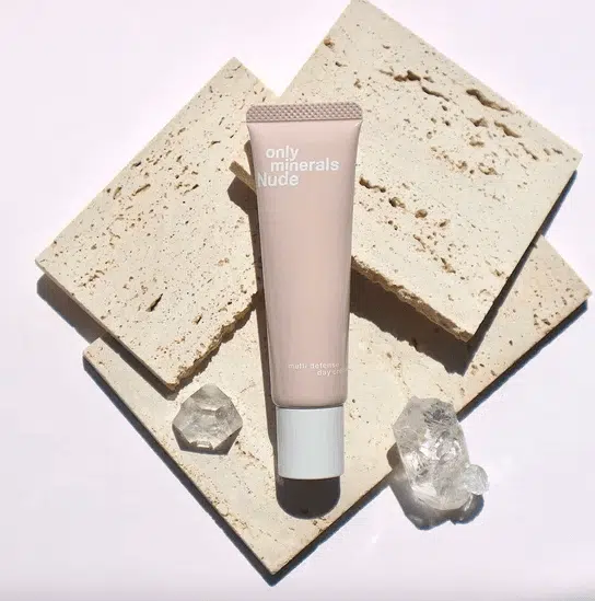 ТЕК MINERALS Nude Multi Defense Күндізгі кремі SPF11/PA+ 30 г. - кескін 3